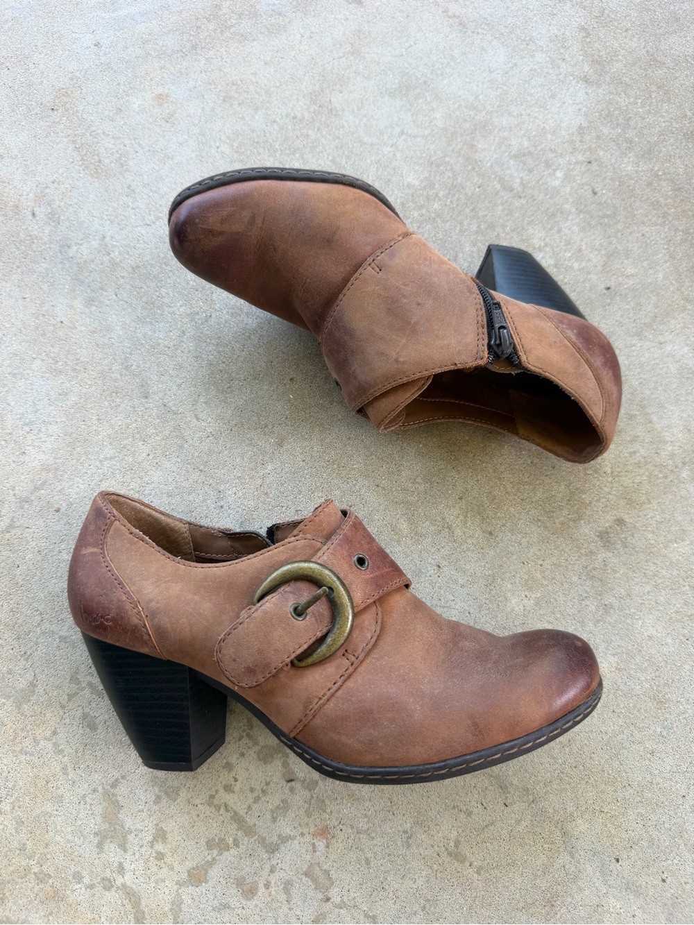 B.O.C. Western Booties Brown Leather Buckle Cowgirl Ankle Boot Women’s Size 6.5
